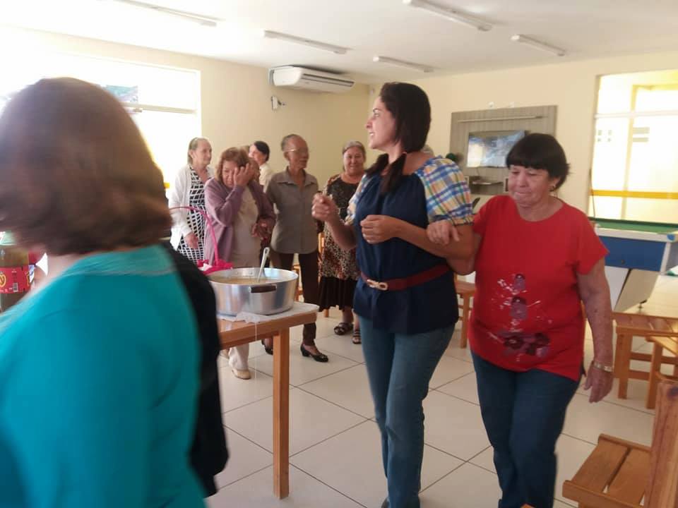 Festa Junina no Centro de Convivência do Idoso em Nova Itapirema