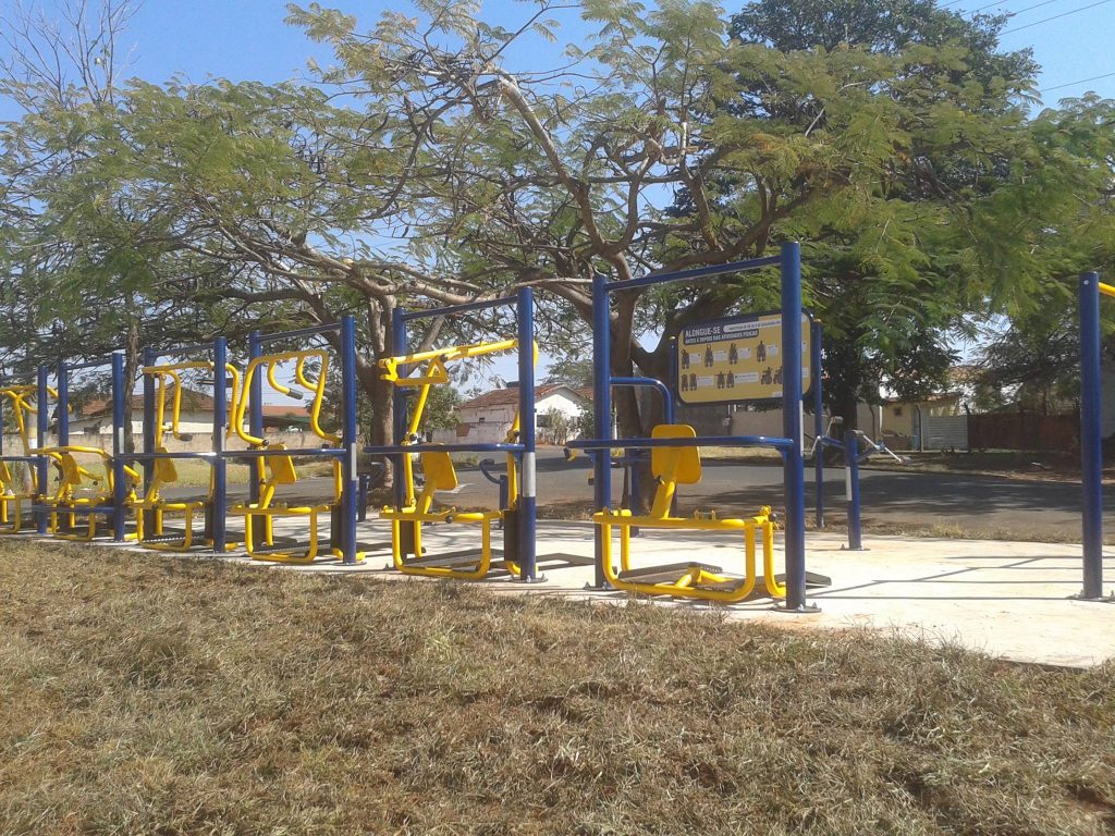 Prefeitura de Nova aliança instala equipamentos da academia para deficientes