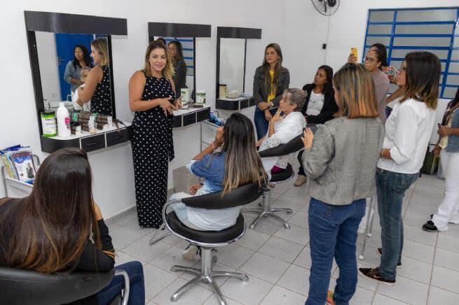 Últimas Vagas!! Curso gratuito para auxiliar de cabeleleiro - Prefeitura Municipal de Nova Aliança-SP